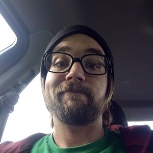 Meet your Posher, Casey